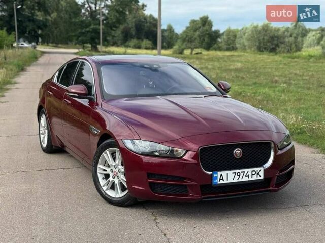 Червоний Ягуар XE, об'ємом двигуна 2 л та пробігом 90 тис. км за 14500 $, фото 4 на Automoto.ua