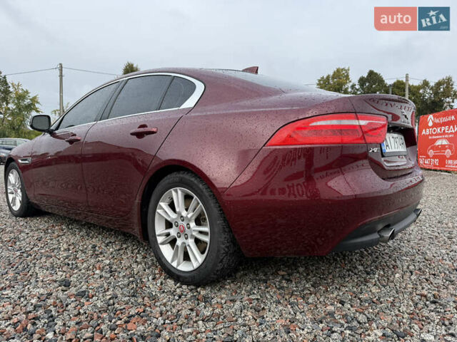 Красный Ягуар XE, объемом двигателя 2 л и пробегом 92 тыс. км за 14500 $, фото 9 на Automoto.ua