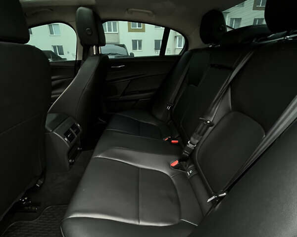 Ягуар XE 2016 у Вінниці на Automoto.ua Червоний Ягуар XE, об'ємом двигуна 2 л та пробігом 164 тис. км за 14000 $, фото 17 на Automoto.ua