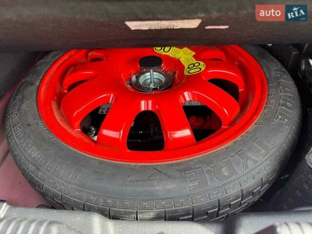 Червоний Ягуар XE, об'ємом двигуна 2 л та пробігом 90 тис. км за 14500 $, фото 64 на Automoto.ua