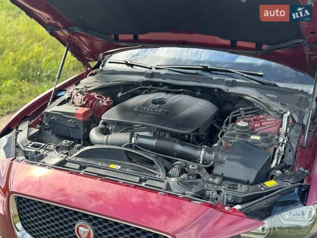 Червоний Ягуар XE, об'ємом двигуна 2 л та пробігом 90 тис. км за 14500 $, фото 24 на Automoto.ua