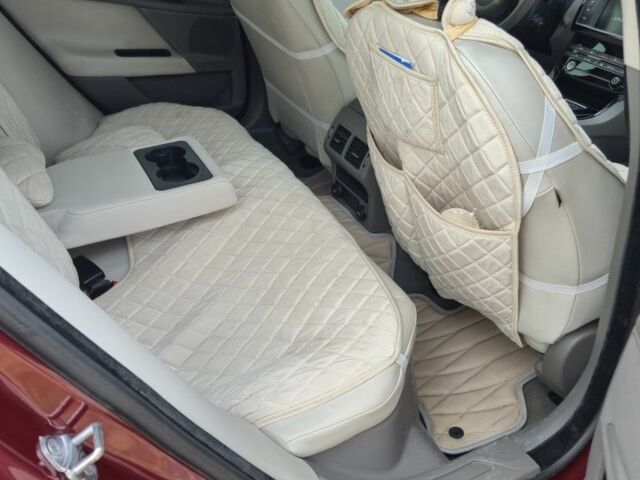 Красный Ягуар XE, объемом двигателя 2 л и пробегом 103 тыс. км за 15004 $, фото 10 на Automoto.ua