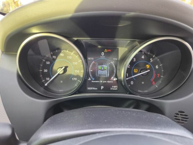 Красный Ягуар XE, объемом двигателя 2 л и пробегом 103 тыс. км за 15004 $, фото 20 на Automoto.ua