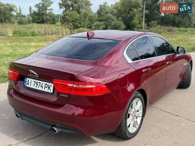 Червоний Ягуар XE, об'ємом двигуна 2 л та пробігом 90 тис. км за 14500 $, фото 5 на Automoto.ua