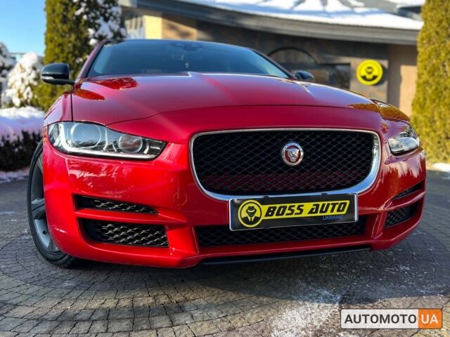 Красный Ягуар XE, объемом двигателя 2 л и пробегом 59 тыс. км за 17999 $, фото 10 на Automoto.ua