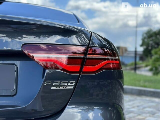 Ягуар XE, объемом двигателя 2 л и пробегом 23 тыс. км за 41890 $, фото 9 на Automoto.ua