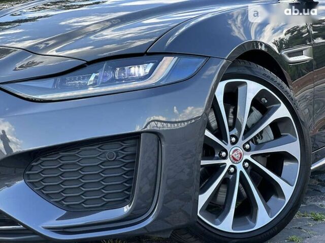 Ягуар XE, объемом двигателя 2 л и пробегом 23 тыс. км за 41890 $, фото 15 на Automoto.ua