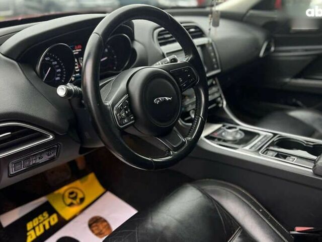 Ягуар XE, объемом двигателя 2 л и пробегом 188 тыс. км за 15300 $, фото 10 на Automoto.ua