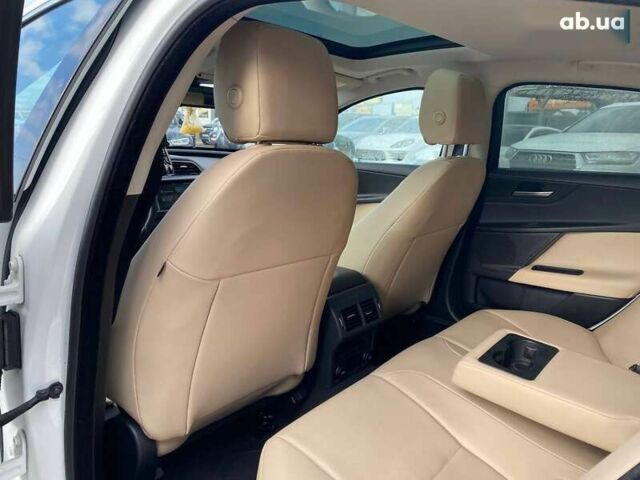 Ягуар XE, объемом двигателя 2 л и пробегом 79 тыс. км за 13500 $, фото 22 на Automoto.ua