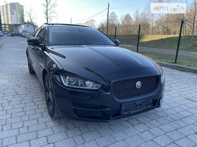 Ягуар XE, об'ємом двигуна 2 л та пробігом 106 тис. км за 17600 $, фото 4 на Automoto.ua