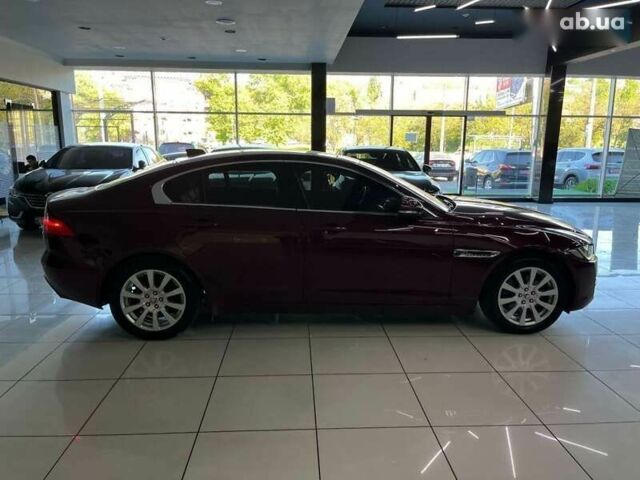 Ягуар XE, объемом двигателя 2 л и пробегом 107 тыс. км за 15500 $, фото 5 на Automoto.ua