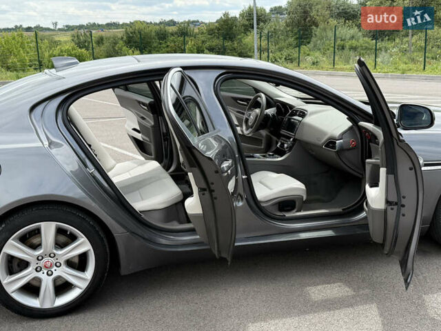 Ягуар XE, объемом двигателя 2 л и пробегом 260 тыс. км за 12900 $, фото 13 на Automoto.ua