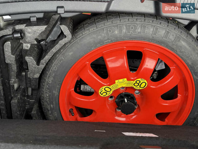 Ягуар XE, объемом двигателя 2 л и пробегом 260 тыс. км за 12900 $, фото 25 на Automoto.ua