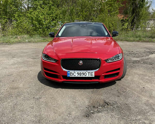 Ягуар XE, об'ємом двигуна 2 л та пробігом 52 тис. км за 20300 $, фото 1 на Automoto.ua