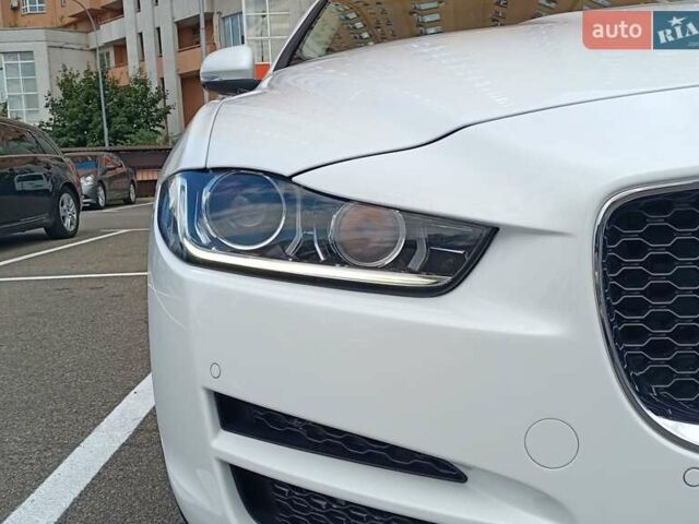 Ягуар XE, объемом двигателя 2 л и пробегом 89 тыс. км за 19600 $, фото 10 на Automoto.ua