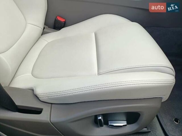 Ягуар XE, объемом двигателя 2 л и пробегом 89 тыс. км за 19600 $, фото 31 на Automoto.ua