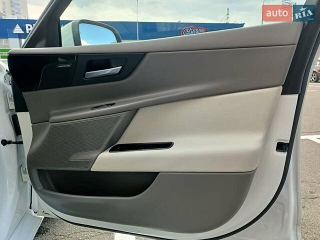 Ягуар XE, объемом двигателя 2 л и пробегом 89 тыс. км за 19600 $, фото 30 на Automoto.ua