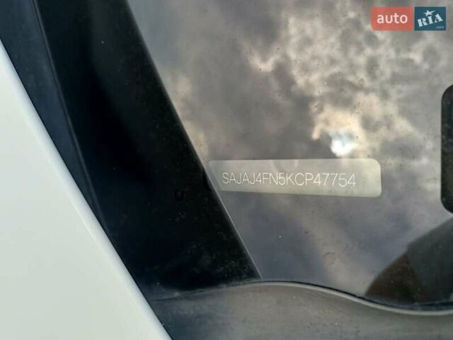 Ягуар XE, объемом двигателя 2 л и пробегом 89 тыс. км за 19600 $, фото 46 на Automoto.ua