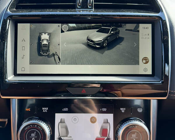 Ягуар XE, объемом двигателя 0 л и пробегом 1 тыс. км за 46499 $, фото 10 на Automoto.ua