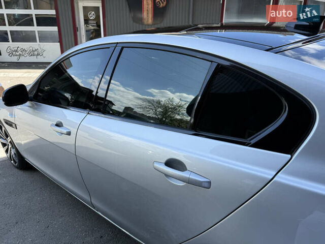 Сірий Ягуар XE, об'ємом двигуна 3 л та пробігом 82 тис. км за 20000 $, фото 35 на Automoto.ua