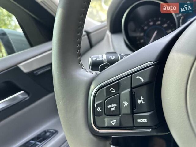 Сірий Ягуар XE, об'ємом двигуна 3 л та пробігом 71 тис. км за 17500 $, фото 45 на Automoto.ua