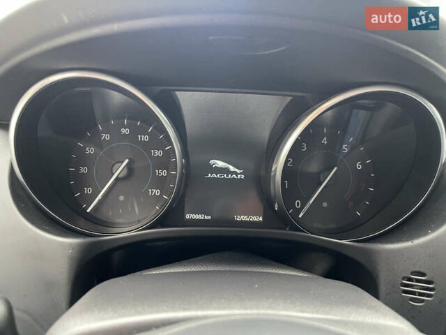 Серый Ягуар XE, объемом двигателя 2 л и пробегом 74 тыс. км за 15400 $, фото 22 на Automoto.ua