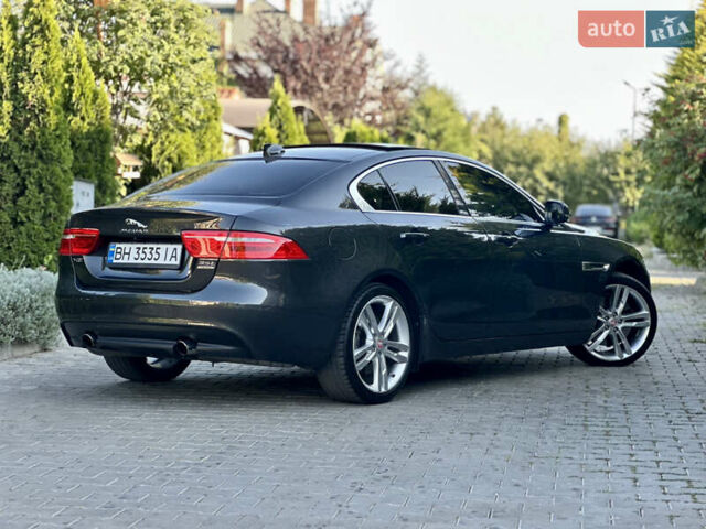 Серый Ягуар XE, объемом двигателя 3 л и пробегом 110 тыс. км за 15500 $, фото 5 на Automoto.ua