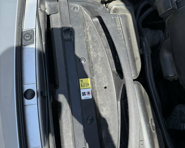 Сірий Ягуар XE, об'ємом двигуна 3 л та пробігом 82 тис. км за 20000 $, фото 89 на Automoto.ua