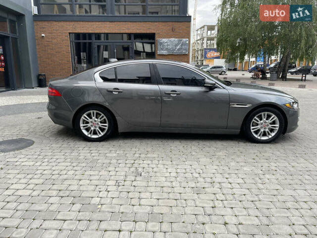 Серый Ягуар XE, объемом двигателя 2 л и пробегом 74 тыс. км за 15400 $, фото 8 на Automoto.ua