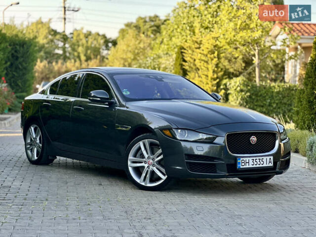 Серый Ягуар XE, объемом двигателя 3 л и пробегом 110 тыс. км за 15500 $, фото 8 на Automoto.ua
