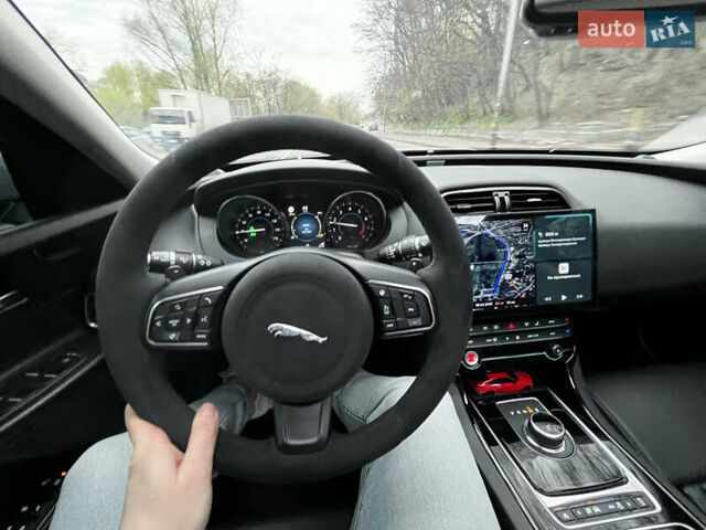Сірий Ягуар XE, об'ємом двигуна 3 л та пробігом 82 тис. км за 20000 $, фото 49 на Automoto.ua