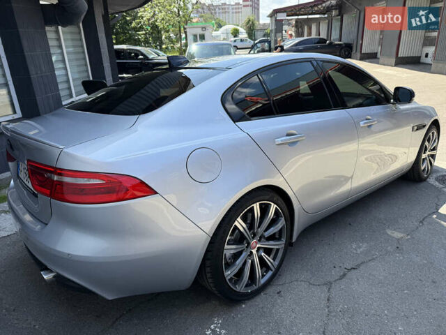 Сірий Ягуар XE, об'ємом двигуна 3 л та пробігом 82 тис. км за 20000 $, фото 24 на Automoto.ua