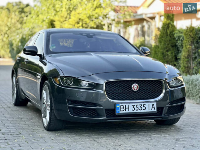 Серый Ягуар XE, объемом двигателя 3 л и пробегом 110 тыс. км за 15500 $, фото 11 на Automoto.ua