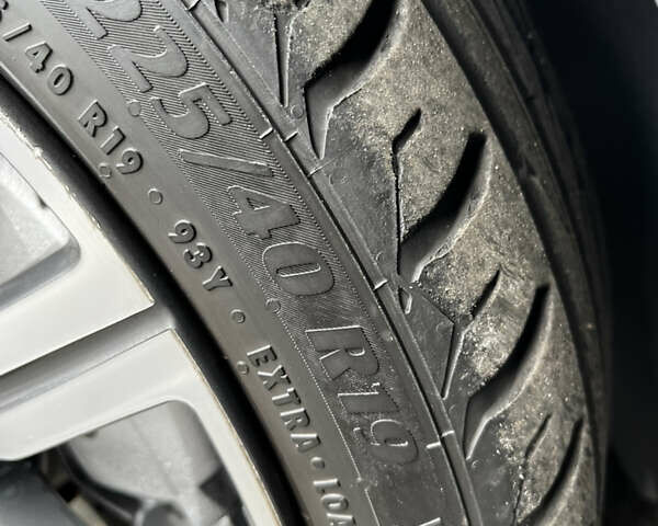 Сірий Ягуар XE, об'ємом двигуна 3 л та пробігом 82 тис. км за 20000 $, фото 83 на Automoto.ua