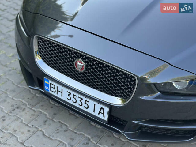 Серый Ягуар XE, объемом двигателя 3 л и пробегом 110 тыс. км за 15500 $, фото 14 на Automoto.ua