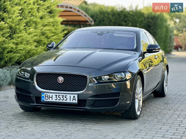 Серый Ягуар XE, объемом двигателя 3 л и пробегом 110 тыс. км за 15500 $, фото 12 на Automoto.ua