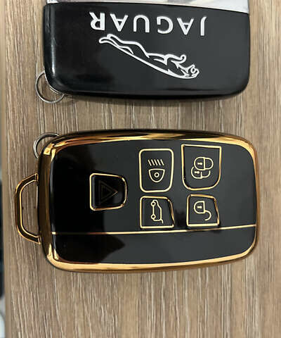 Сірий Ягуар XE, об'ємом двигуна 3 л та пробігом 82 тис. км за 20000 $, фото 84 на Automoto.ua