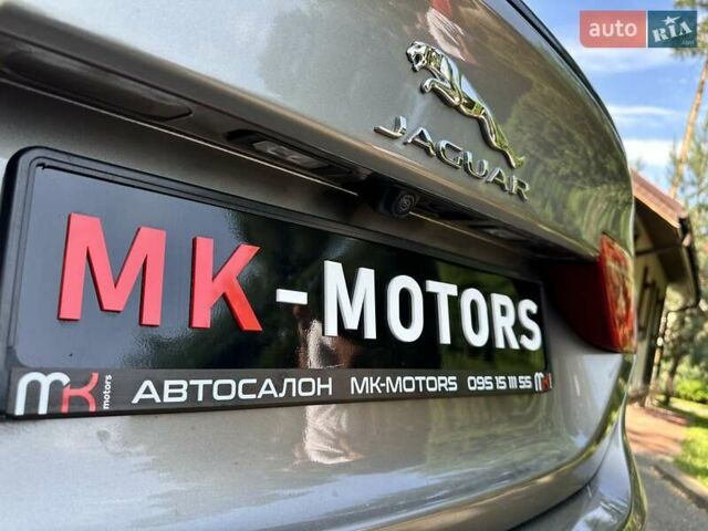 Сірий Ягуар XE, об'ємом двигуна 3 л та пробігом 71 тис. км за 17500 $, фото 8 на Automoto.ua