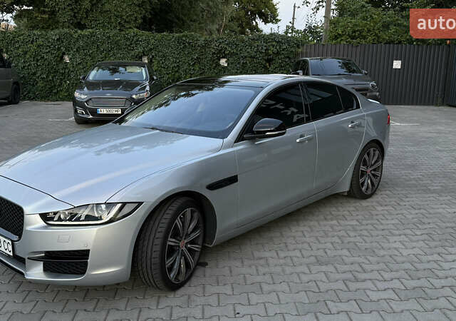 Сірий Ягуар XE, об'ємом двигуна 3 л та пробігом 82 тис. км за 20000 $, фото 6 на Automoto.ua