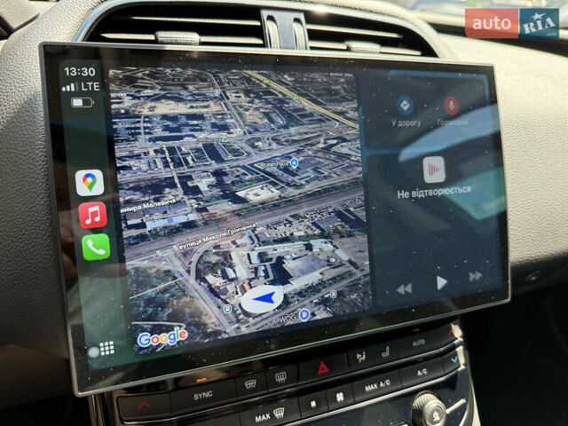 Сірий Ягуар XE, об'ємом двигуна 3 л та пробігом 82 тис. км за 20000 $, фото 68 на Automoto.ua