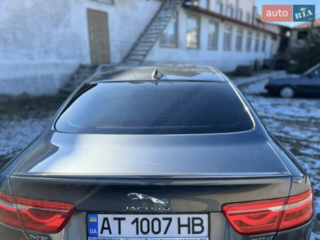 Серый Ягуар XE, объемом двигателя 2 л и пробегом 226 тыс. км за 16350 $, фото 16 на Automoto.ua