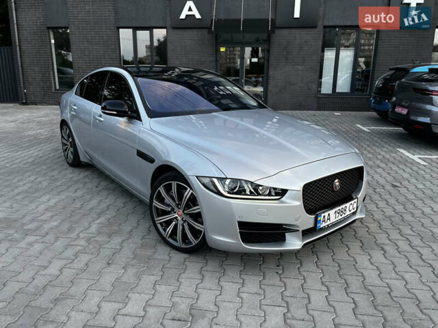 Сірий Ягуар XE, об'ємом двигуна 3 л та пробігом 82 тис. км за 20000 $, фото 5 на Automoto.ua