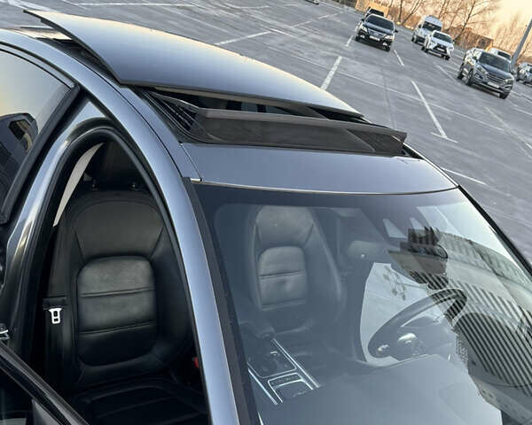 Ягуар XE 2016 у Києві на Automoto.ua Сірий Ягуар XE, об'ємом двигуна 2 л та пробігом 136 тис. км за 16600 $, фото 27 на Automoto.ua