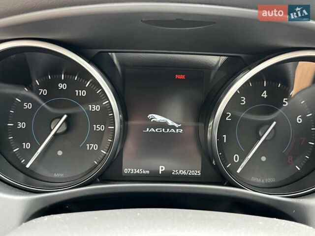 Сірий Ягуар XE, об'ємом двигуна 3 л та пробігом 82 тис. км за 20000 $, фото 75 на Automoto.ua