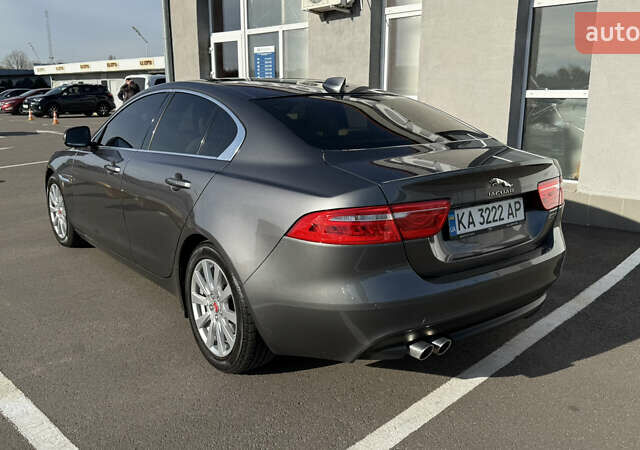 Сірий Ягуар XE, об'ємом двигуна 2 л та пробігом 121 тис. км за 15850 $, фото 5 на Automoto.ua