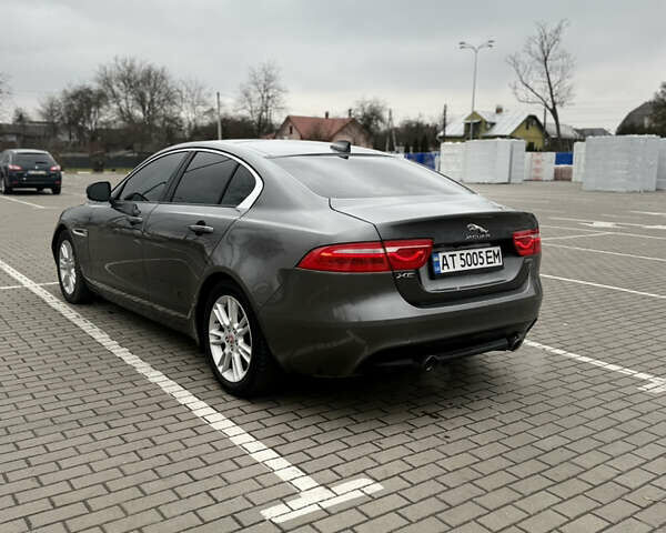 Серый Ягуар XE, объемом двигателя 2 л и пробегом 89 тыс. км за 13800 $, фото 16 на Automoto.ua