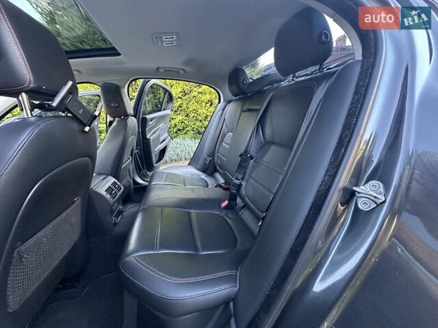 Серый Ягуар XE, объемом двигателя 3 л и пробегом 110 тыс. км за 15500 $, фото 35 на Automoto.ua