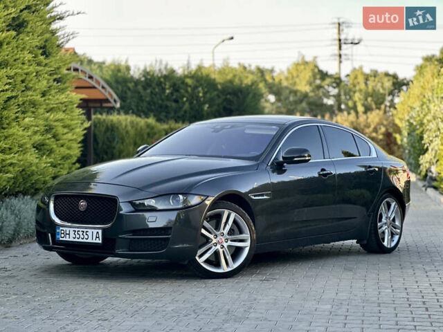 Серый Ягуар XE, объемом двигателя 3 л и пробегом 110 тыс. км за 15500 $, фото 6 на Automoto.ua