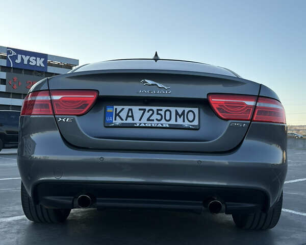 Ягуар XE 2016 у Києві на Automoto.ua Сірий Ягуар XE, об'ємом двигуна 2 л та пробігом 136 тис. км за 16600 $, фото 3 на Automoto.ua