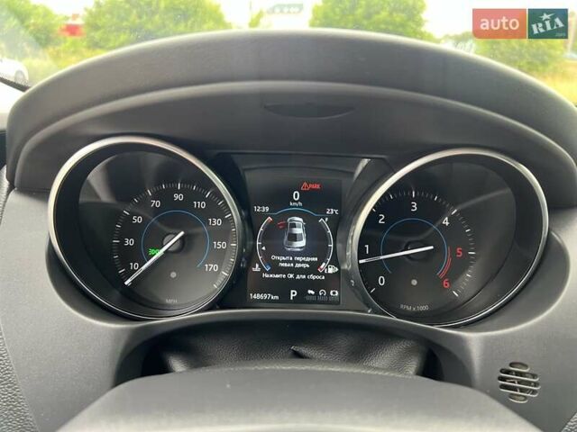 Серый Ягуар XE, объемом двигателя 2 л и пробегом 147 тыс. км за 13500 $, фото 13 на Automoto.ua